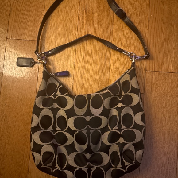 coach purse - Picture 2 of 2